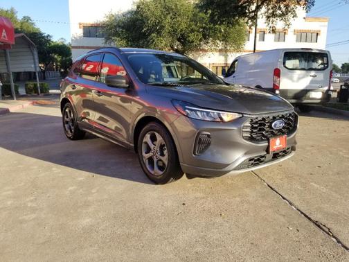 Carbonized Gray Metallic 2023 Ford Escape ST-Line