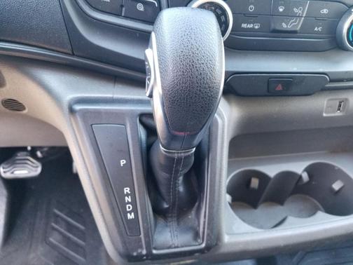 2024 Ford Transit-250 