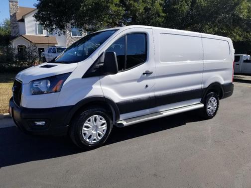 2024 Ford Transit-250 