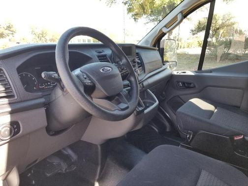 2024 Ford Transit-250 
