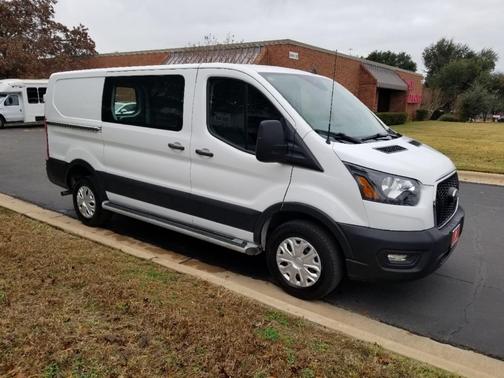 2024 Ford Transit-250 