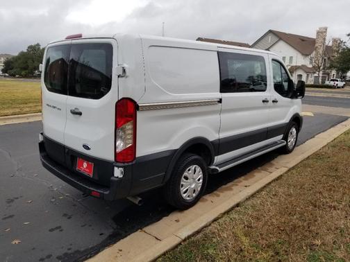 2024 Ford Transit-250 