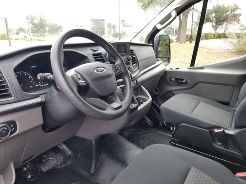 2024 Ford Transit-250 