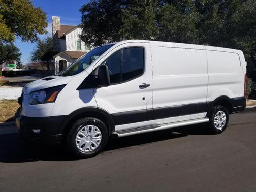 2024 Ford Transit-250 