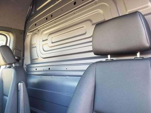 2025 Mercedes-Benz Sprinter 2500 HIGH ROOF I4 DIESEL 170