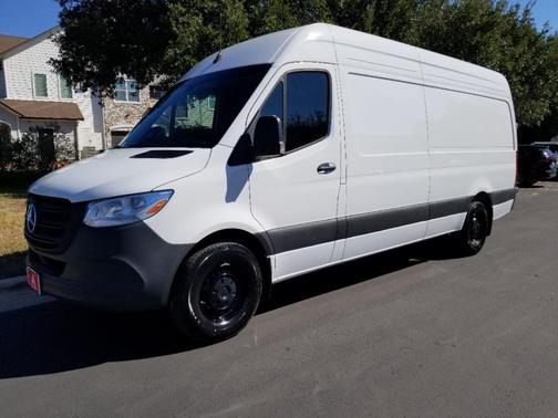 2025 Mercedes-Benz Sprinter 2500 HIGH ROOF I4 DIESEL 170