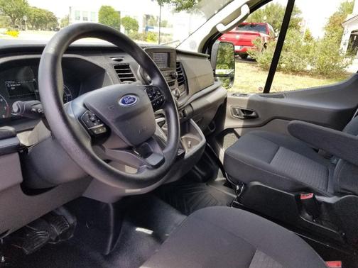 2023 Ford Transit-250