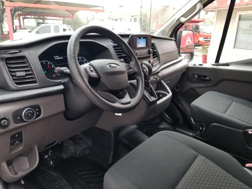 2024 Ford Transit-250 