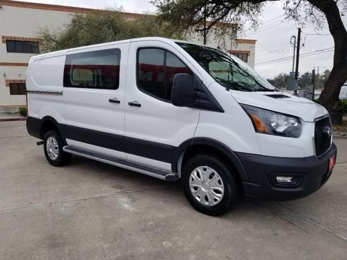 2024 Ford Transit-250 