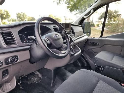 2024 Ford Transit-250 