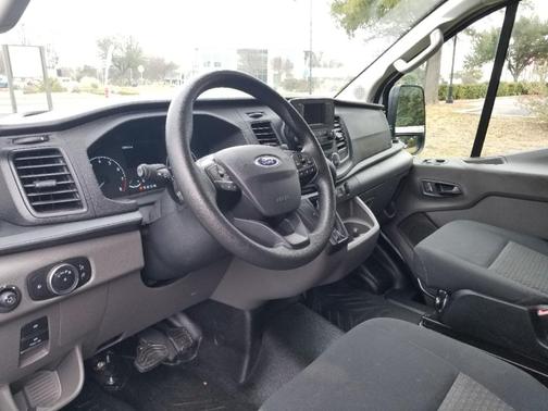 2024 Ford Transit-250 