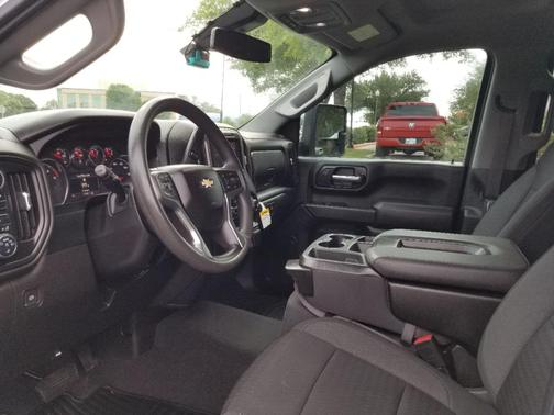 2022 Chevrolet Silverado 2500 Custom