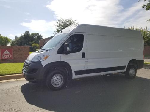 Bright White Clearcoat 2025 RAM ProMaster 2500 High Roof