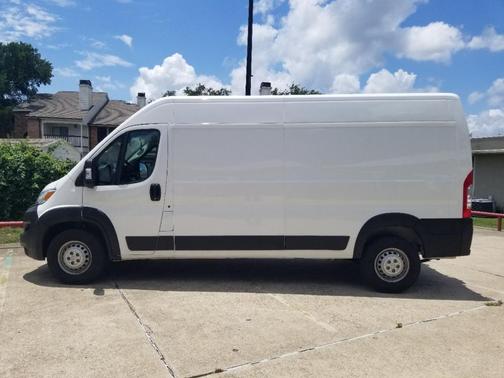 Bright White Clearcoat 2025 RAM ProMaster 2500 High Roof