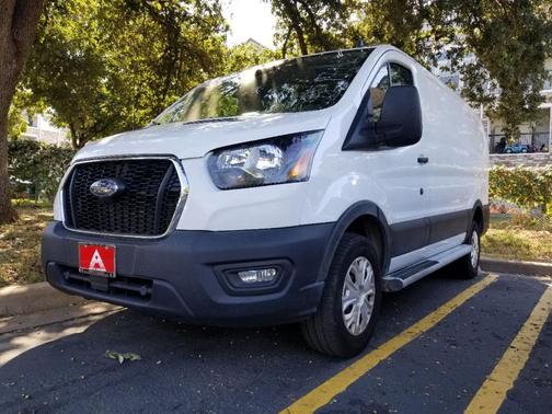 2024 Ford Transit-250 