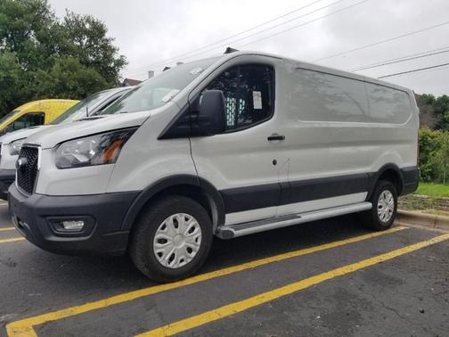 Oxford White 2025 Ford Transit-250