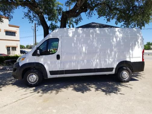 Bright White Clearcoat 2025 RAM ProMaster 2500 High Roof