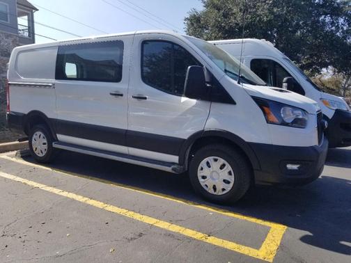 2024 Ford Transit-250 