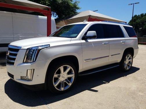 2017 Cadillac Escalade Luxury