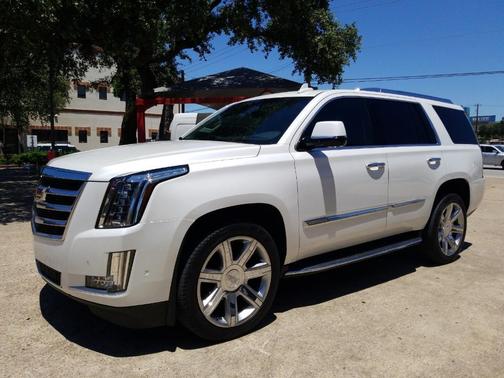 2017 Cadillac Escalade Luxury