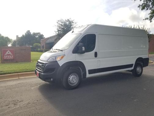Bright White Clearcoat 2025 RAM ProMaster 2500 High Roof