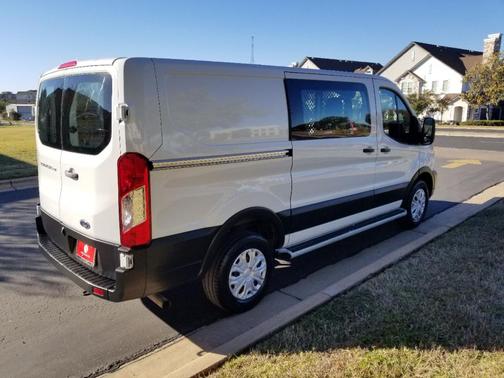 2024 Ford Transit-250 