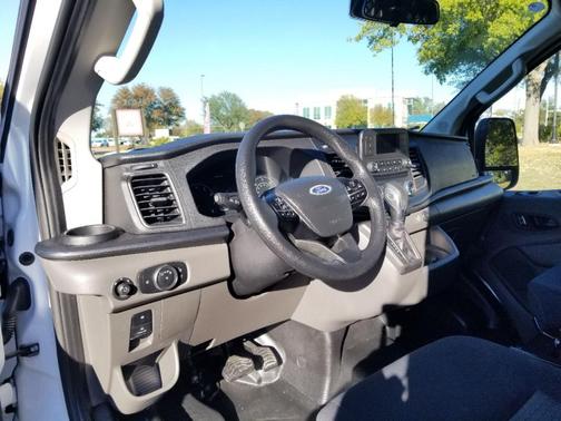 2024 Ford Transit-250 