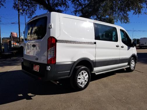 2024 Ford Transit-250 