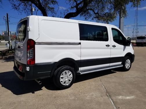 2024 Ford Transit-250 