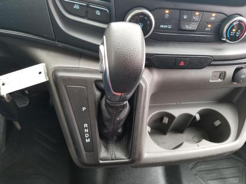 2024 Ford Transit-250 