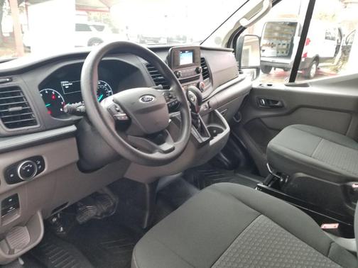 2024 Ford Transit-250 