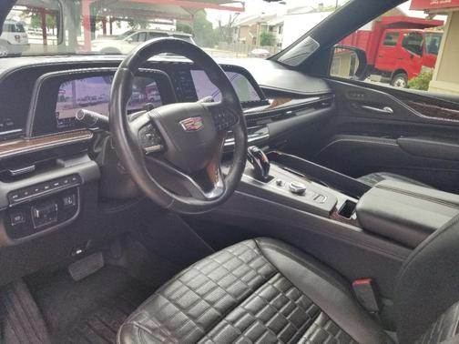 2023 Cadillac Escalade Sport Platinum