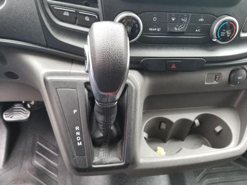 2024 Ford Transit-250 