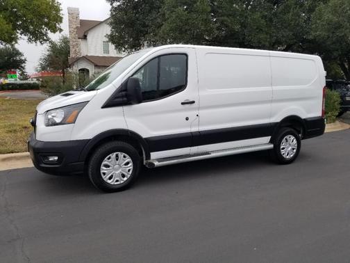 2024 Ford Transit-250 