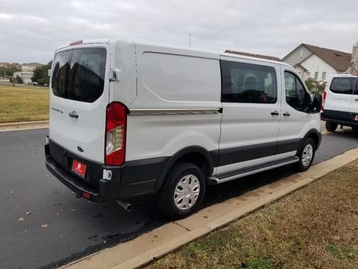 2024 Ford Transit-250 