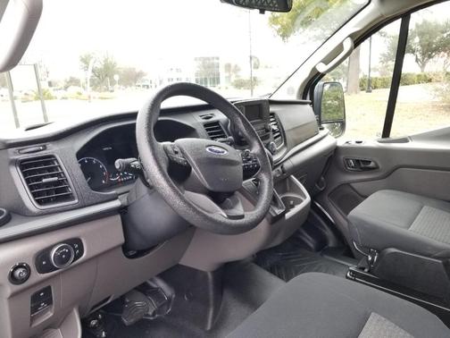 2024 Ford Transit-250 