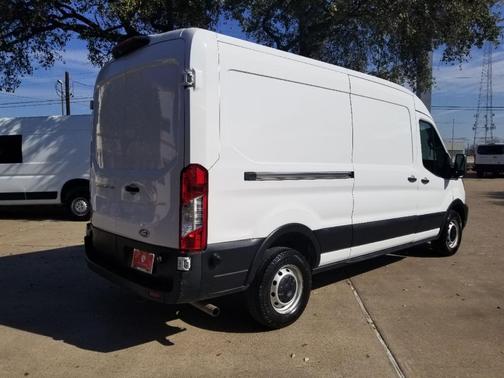 2024 Ford Transit-250 148 WB Medium Roof Cargo