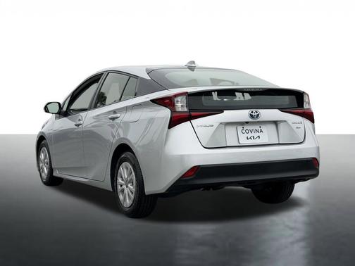 Classic Silver Metallic 2022 Toyota Prius L