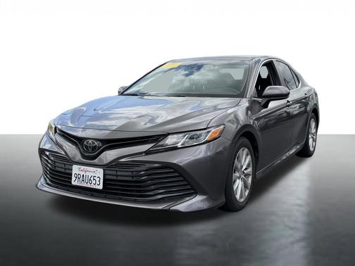 Celestial Silver Metallic 2019 Toyota Camry LE