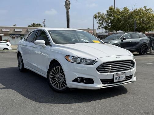 White 2014 Ford Fusion Titanium