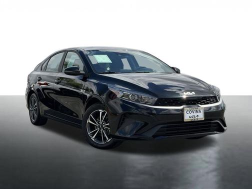 Aurora Black 2023 Kia Forte LXS