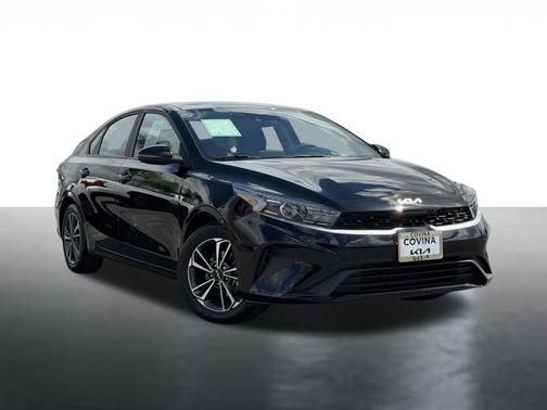 Aurora Black 2023 Kia Forte LXS