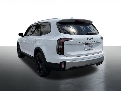 Glacial White Pearl 2023 Kia Telluride EX