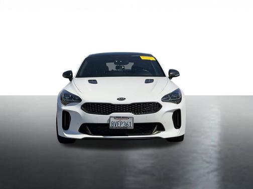 Snow White Pearl 2021 Kia Stinger GT1
