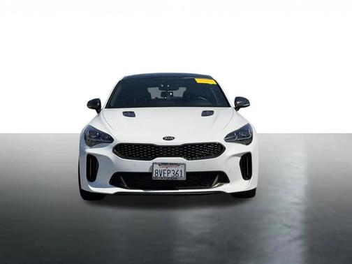 Snow White Pearl 2021 Kia Stinger GT1