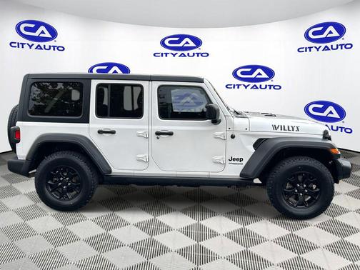Bright White Clearcoat 2020 Jeep Wrangler Unlimited Willys 4x4