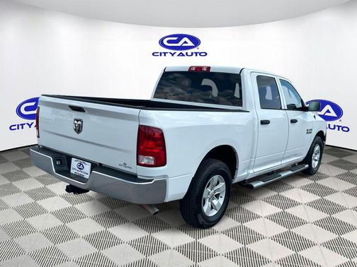 Bright White Clearcoat 2018 RAM 1500 Tradesman