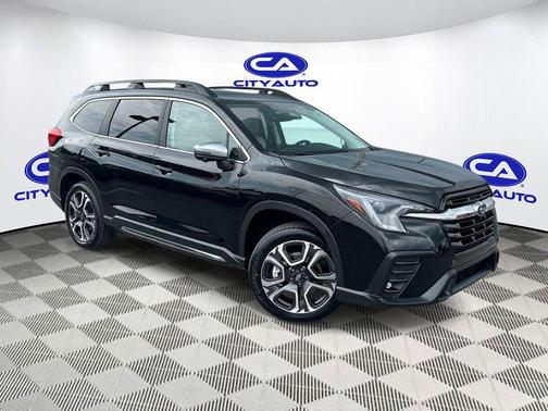 Crystal Black Silica 2023 Subaru Ascent Limited 7-Passenger
