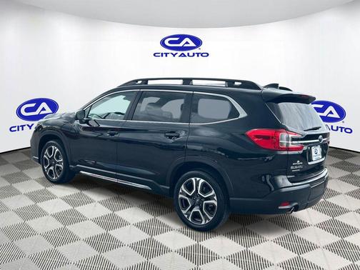 Crystal Black Silica 2023 Subaru Ascent Limited 7-Passenger