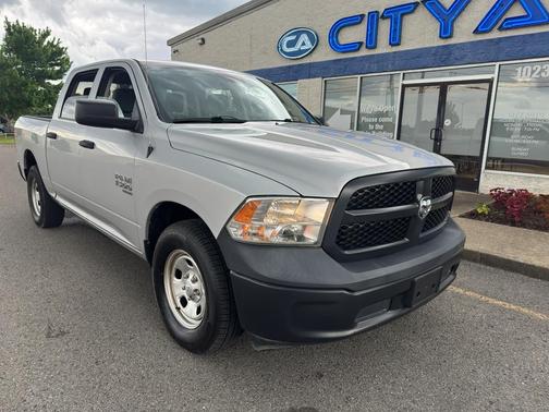 Bright Silver Metallic Clearcoat 2019 RAM 1500 Tradesman